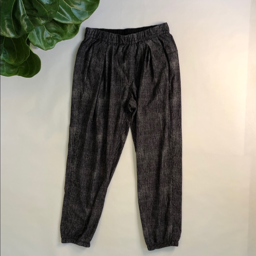 Lululemon joggers